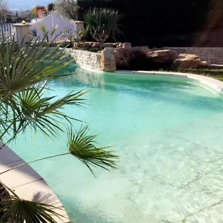 Appartement Des Oliviers Avec Piscine Chassagny